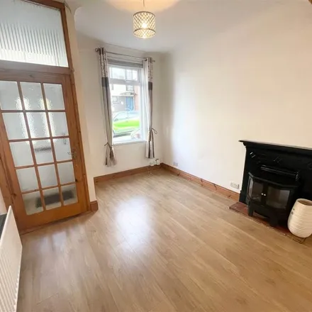 Image 2 - Spencer Street, Holywood, BT18 9LX, United Kingdom - Apartment for rent