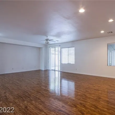 Image 9 - 1606 Jake Andrew Avenue, North Las Vegas, NV 89086, USA - House for sale