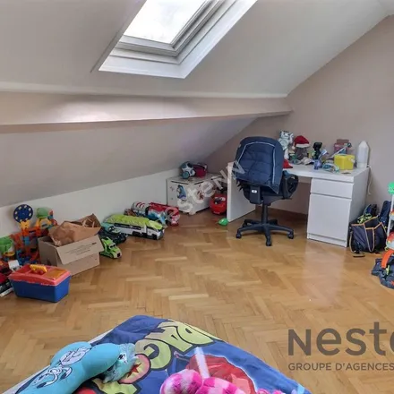 Rent this 5 bed apartment on 5 Place François Mitterrand in 93330 Neuilly-sur-Marne, France