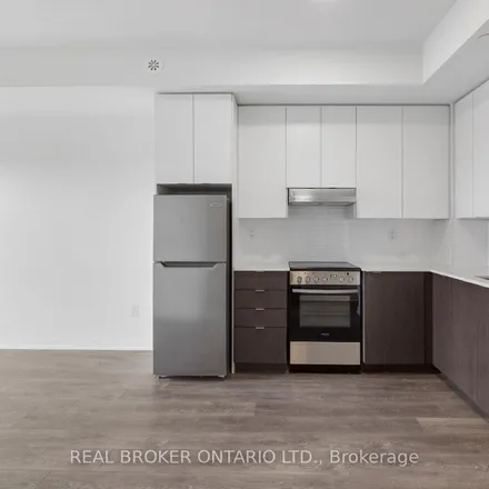 Image 2 - Black Creek Drive, Toronto, ON M6M 5E6, Canada - Apartment for rent