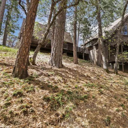 Buy this 4 bed loft on 343 Apple Drive in Arnold, Calaveras County
