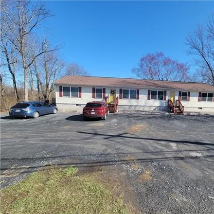 Image 1 - 910 South Plank Road, Montgomery, Village of Walden, NY 12586, USA - Apartment for rent