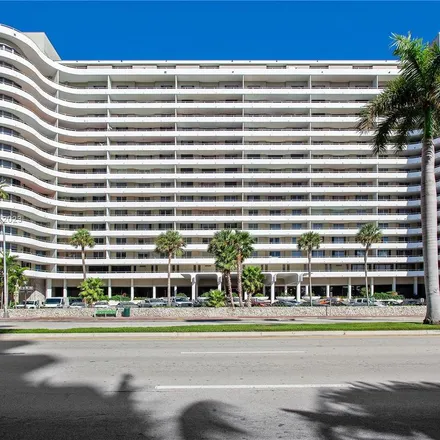 Image 4 - Collins Avenue & 5500 Block, Collins Avenue Service Road, Miami Beach, FL 33140, USA - Apartment for rent