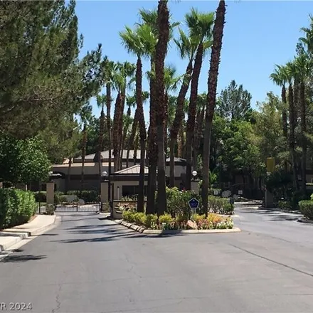 Image 1 - South Rainbow Boulevard, Spring Valley, NV 89118, USA - Condo for rent