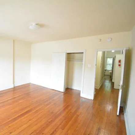 Image 3 - 444 West Queen Lane, Philadelphia, PA 19144, USA - Apartment for rent