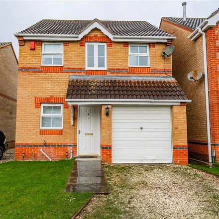 Rent this 3 bed house on Gill Court in Scartho, DN33 3SH