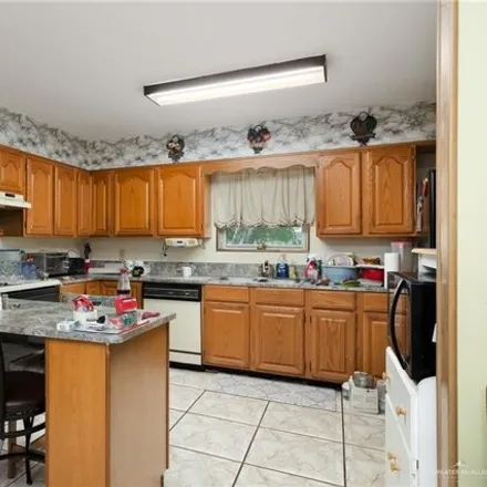 Image 7 - 215 Wedger Road, Country Aire Estates Number 4 Colonia, Hidalgo County, TX 78599, USA - House for sale