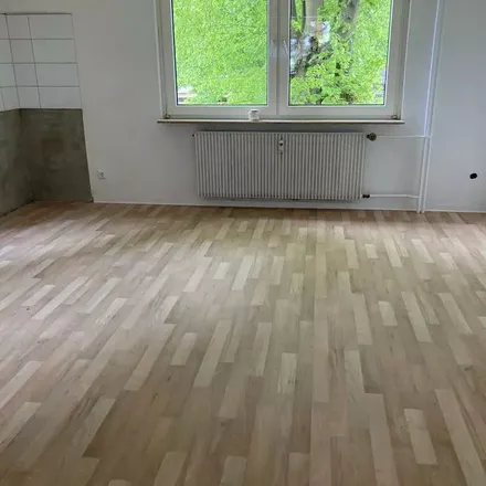 Rent this 3 bed apartment on Feidikstraße 82 in 59065 Hamm, Germany