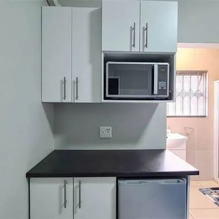 Rent this 1 bed apartment on Berea Gardens in Jarvis Road, Berea