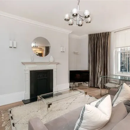 Image 7 - 12 Welbeck Street, East Marylebone, London, W1G 9YB, United Kingdom - Apartment for rent