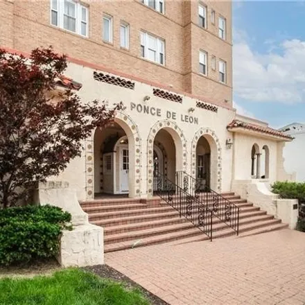 Buy this 2 bed condo on Ponce de Leon Building in 4555 Main Street, Kansas City
