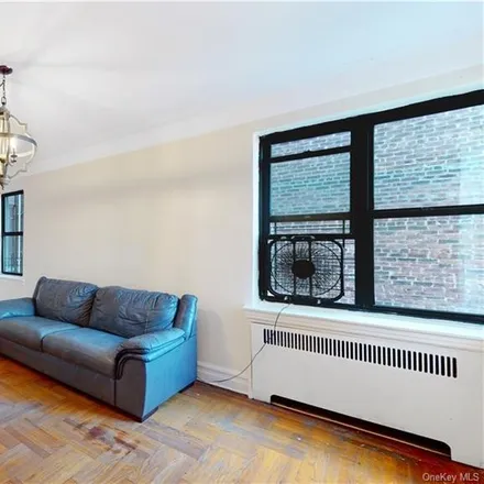 Buy this 1 bed condo on 3000 Valentine Avenue in New York, NY 10458