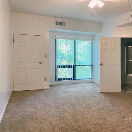 Image 2 - Kensington Place Apartments, 211 Heritage Boulevard, Fort Mill, SC 29715, USA - Condo for sale