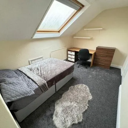 Rent this 5 bed house on Lucas Street in Leeds, LS6 2JD