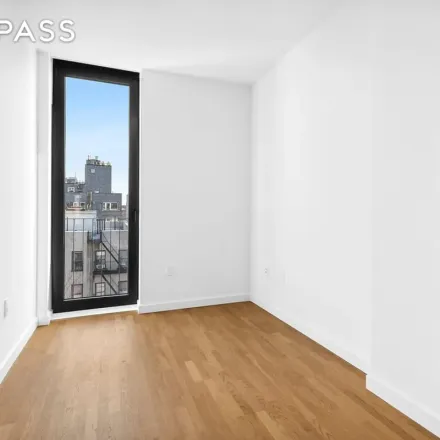 Rent this 2 bed apartment on 12 Clinton Street in New York, NY 10304