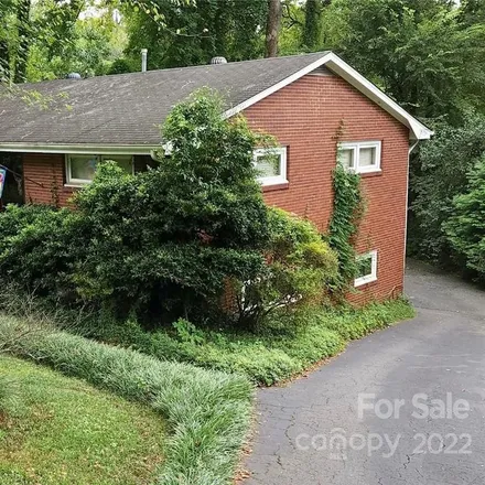 Image 5 - 3409 Windsor Drive, Charlotte, NC 28209, USA - House for sale