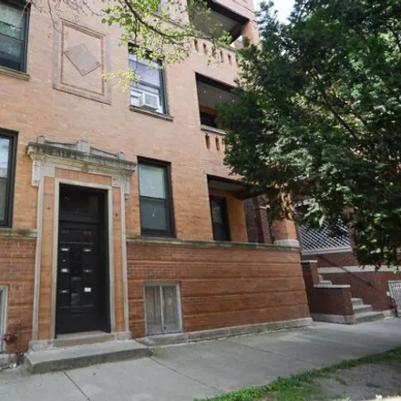 Rent this 2 bed house on 2647-2649 West Iowa Street in Chicago, IL 60622