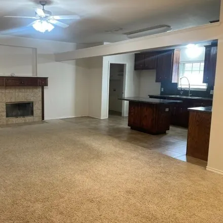 Image 3 - 305 North 6th Street, Wolfforth, TX 79382, USA - House for rent
