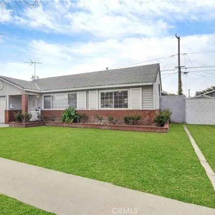 Buy this 3 bed house on Captain Raymond Collins Elementary School in La Jara Street, Long Beach