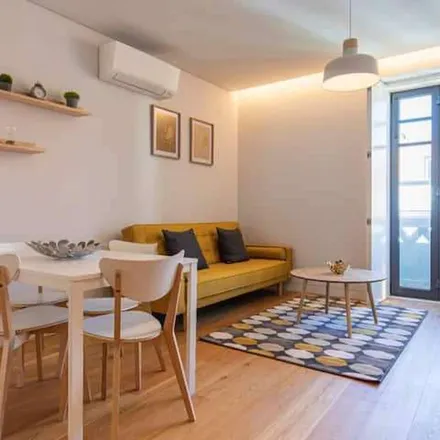 Rent this 2 bed apartment on Pastelaria Castrense in Travessa do Enviado de Inglaterra, 1100-297 Lisbon