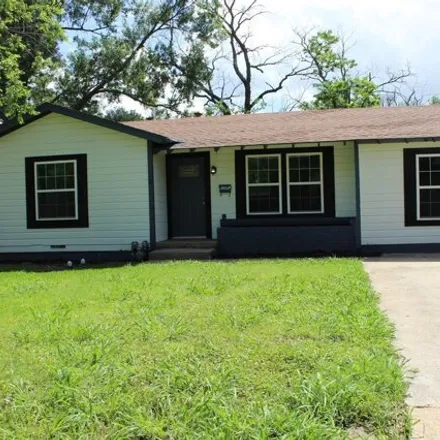 Buy this 3 bed house on 177 Oak Drive in Terrell, TX 75160