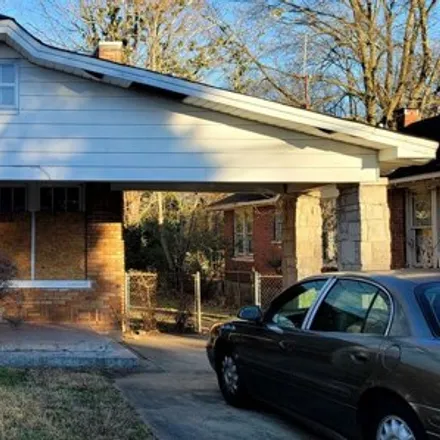 Buy this 2 bed house on 818 Moon Street in Memphis, TN 38111