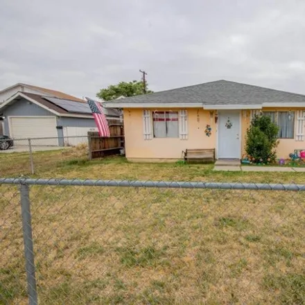 Buy this studio house on 326 Washington Avenue in Seguro, Kern County