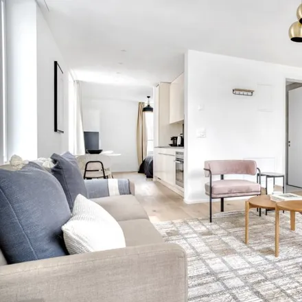 Rent this 1 bed apartment on Zweierstrasse 103 in 8003 Zurich, Switzerland