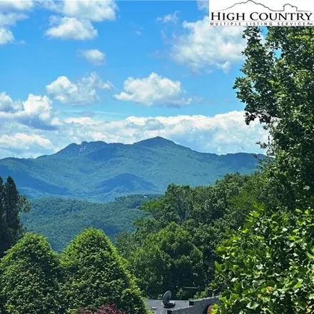 Buy this 2 bed condo on 139 Cliff Lane in Blowing Rock Estates, Blowing Rock