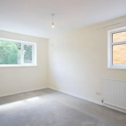 Image 2 - Winchester Road, London, BR2 0PZ, United Kingdom - Apartment for rent