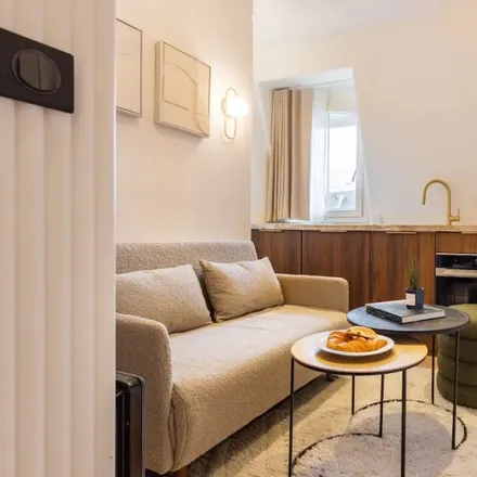 Rent this studio apartment on 87 Avenue de Wagram in 75017 Paris, France