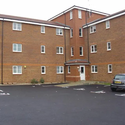 Image 1 - 33 Walker Grove, Hatfield, AL10 9PL, United Kingdom - Apartment for rent