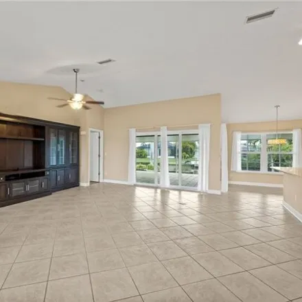 Image 5 - 112 SW 34th Ln, Cape Coral, Florida, 33914 - House for sale