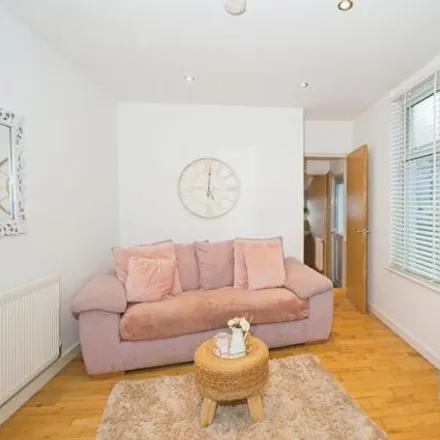 Image 2 - Chester Street, Cardiff, CF11 6PY, United Kingdom - Apartment for sale