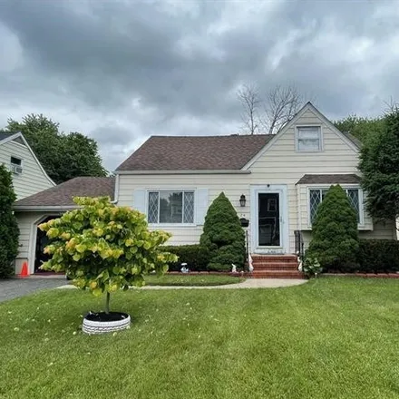 Buy this 4 bed house on 24 Schlosser Drive in Rochelle Park, Bergen County