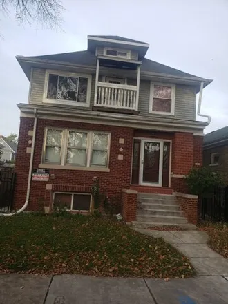 Buy this 4 bed house on 4026 North Sawyer Avenue in Chicago, IL 60618