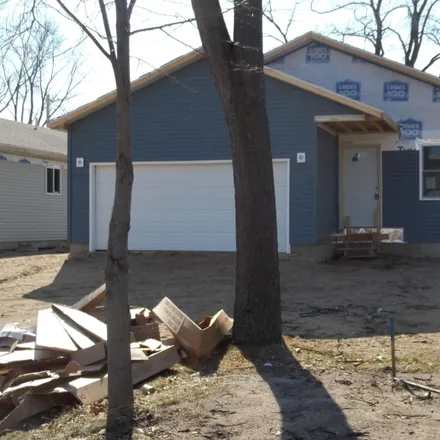 Buy this 3 bed house on 1313 West Hubbard Avenue in Elkhart, IN 46516