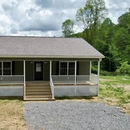Buy this 3 bed house on 633 Sullivan Road in Beaver, Raleigh County