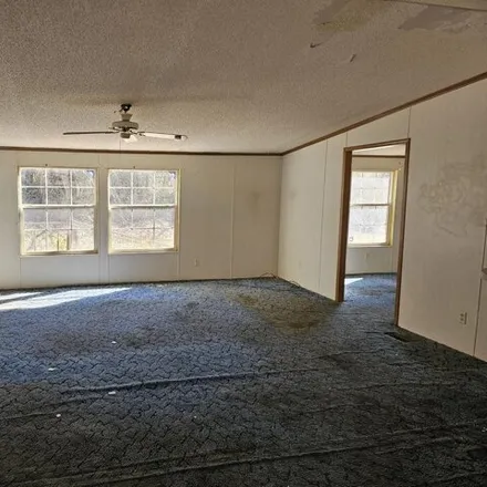 Image 3 - 611 West Broad Street, Anderson County, TN 37716, USA - Apartment for sale