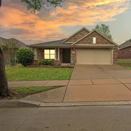 Buy this 4 bed house on 732 Darlington Trail in Fort Worth, TX 76131