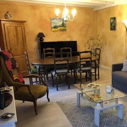 Rent this 3 bed townhouse on Dijon in Côte-d'Or, France