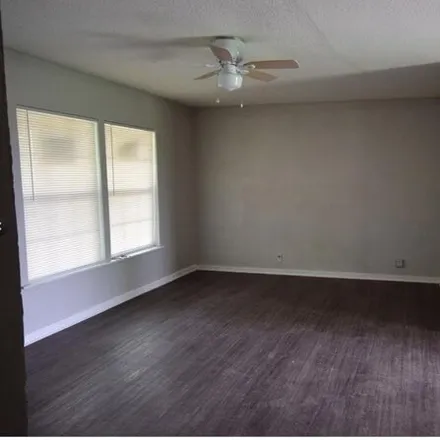 Image 2 - 1616 Sycamore Place, Corpus Christi, TX 78416, USA - House for rent