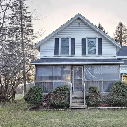 Buy this 3 bed house on 108 B Lincoln Avenue in Village of Waddington, Saint Lawrence County