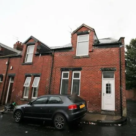 Buy this 2 bed townhouse on Queensberry Street in Sunderland, SR4 7AG
