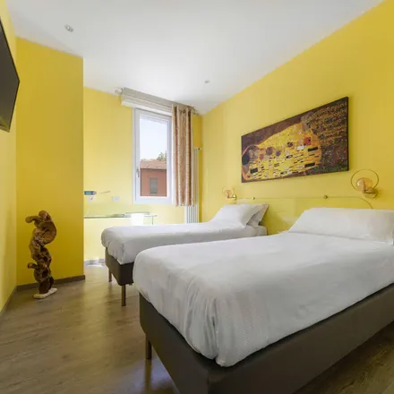 Rent this 3 bed room on Via Alberto Dallolio in 52, 40139 Bologna BO