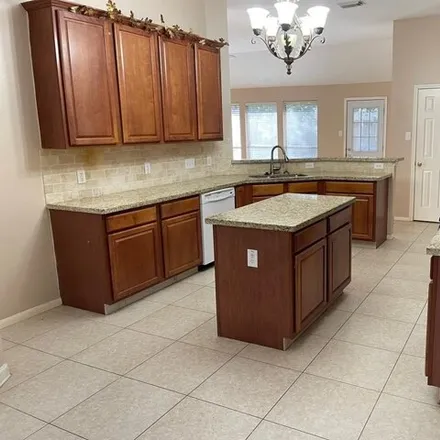 Image 4 - 17655 West Copper Lakes Drive, Copper Lakes, TX 77095, USA - House for rent
