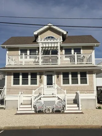 Rent this 4 bed house on 11 Dover Avenue in Lavallette, Ocean County