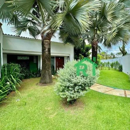 Buy this 5 bed house on Avenida das Mangueiras in Guarujá, Guarujá - SP