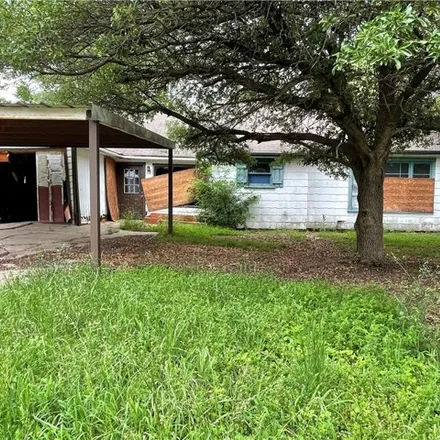 Image 3 - 207 North Carpenter Street, Mart, McLennan County, TX 76664, USA - House for sale