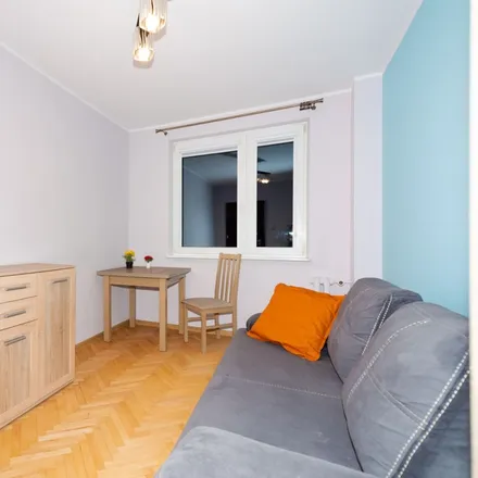 Rent this 3 bed room on Chłopska 22E in 80-375 Gdańsk, Poland